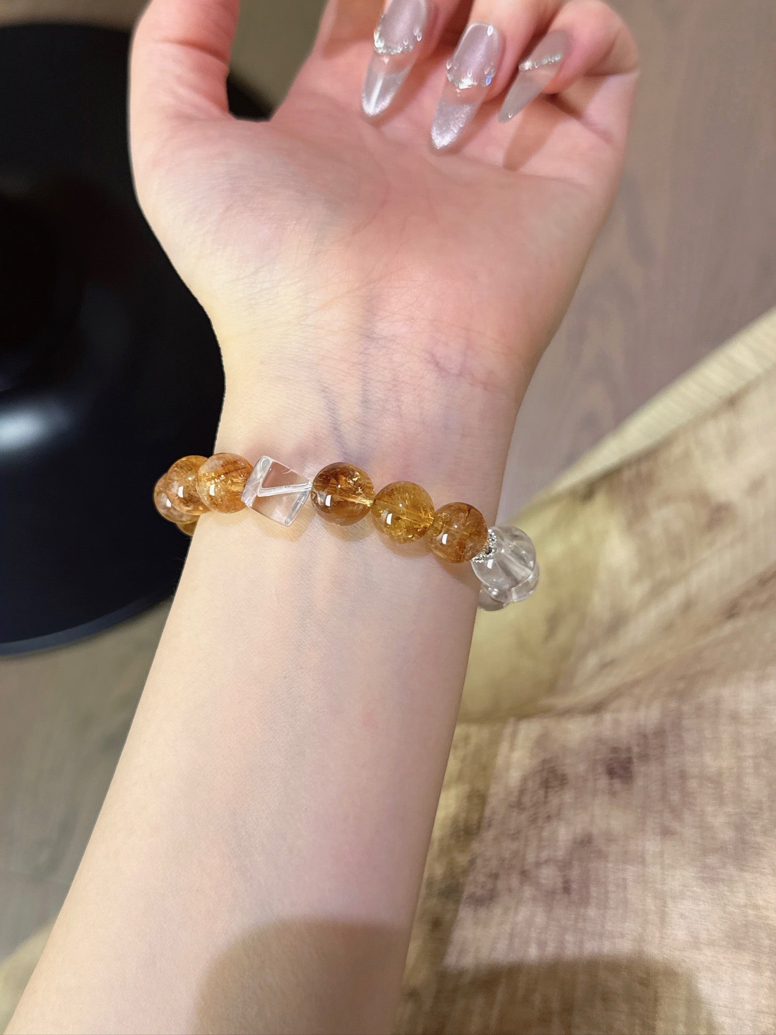 ▫️▪️ Yellow tower crystal white crystal sugar cube bracelet